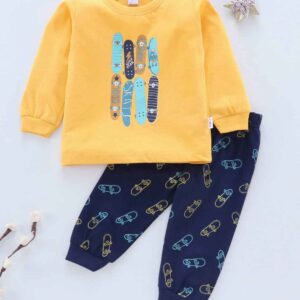 Full Sleeves Tee and Lounge Pants Skater Print